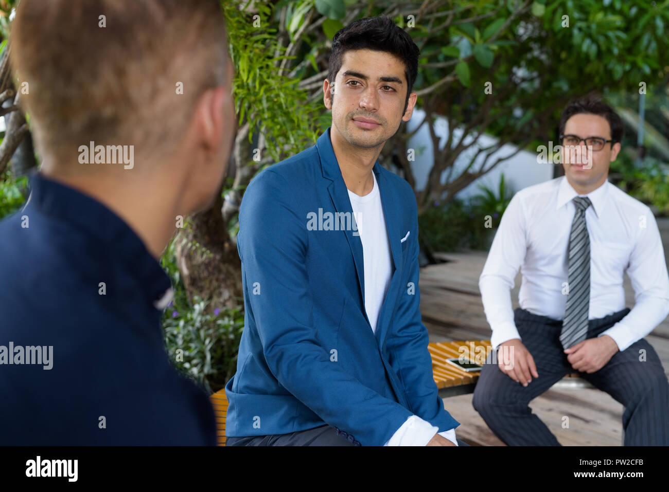 Il persiano imprenditori ad esplorare la città di Bangkok insieme Foto Stock