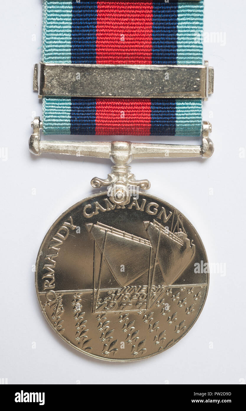 WW2 medaglia britannica, la battaglia di Normandia medaglia su uno sfondo bianco. Foto Stock