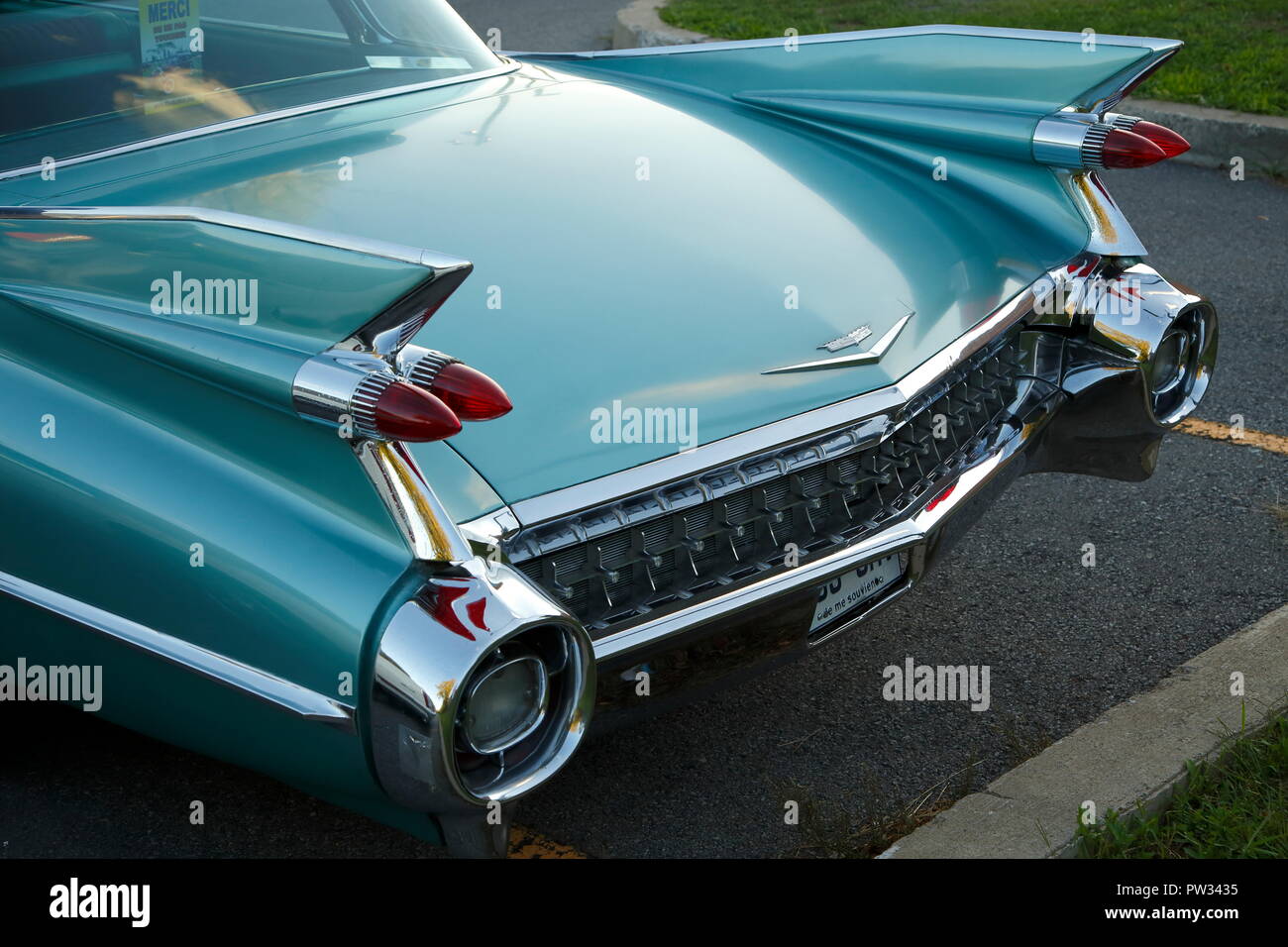 Vista posteriore di un americano auto d'epoca, Cadillac de Ville 1959, Canada Foto Stock