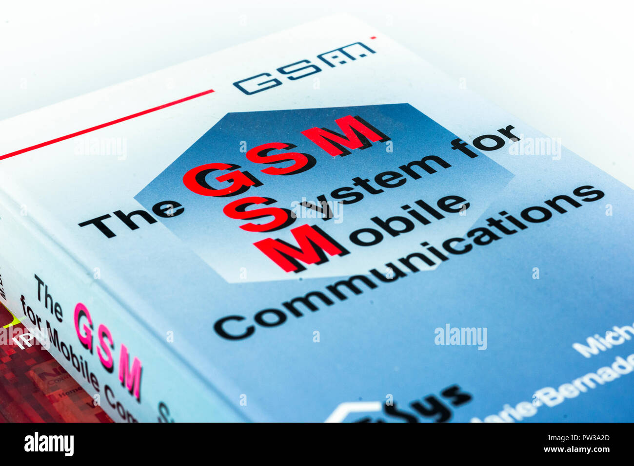 Riferimento tecnico libri sulle tecnologie di telefonia mobile GSM di copertura e di IMS Foto Stock