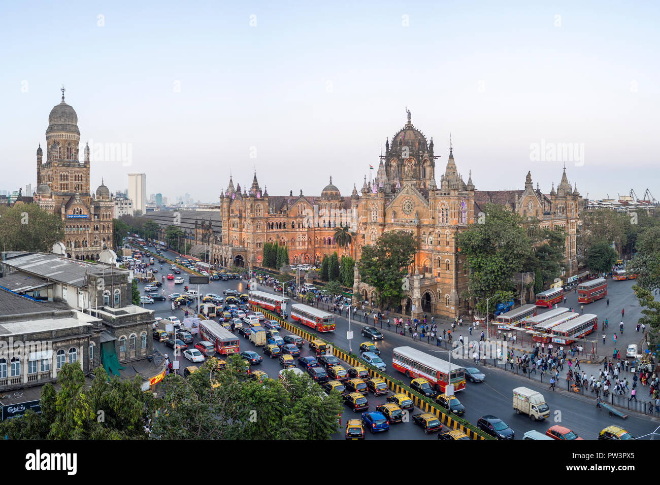 India, Mumbai, Maharashtra, Chhatrapati Shivaji Maharaj capolinea stazione ferroviaria (CSMT), (formerly Victoria Terminus), Patrimonio Mondiale dell UNESCO Foto Stock