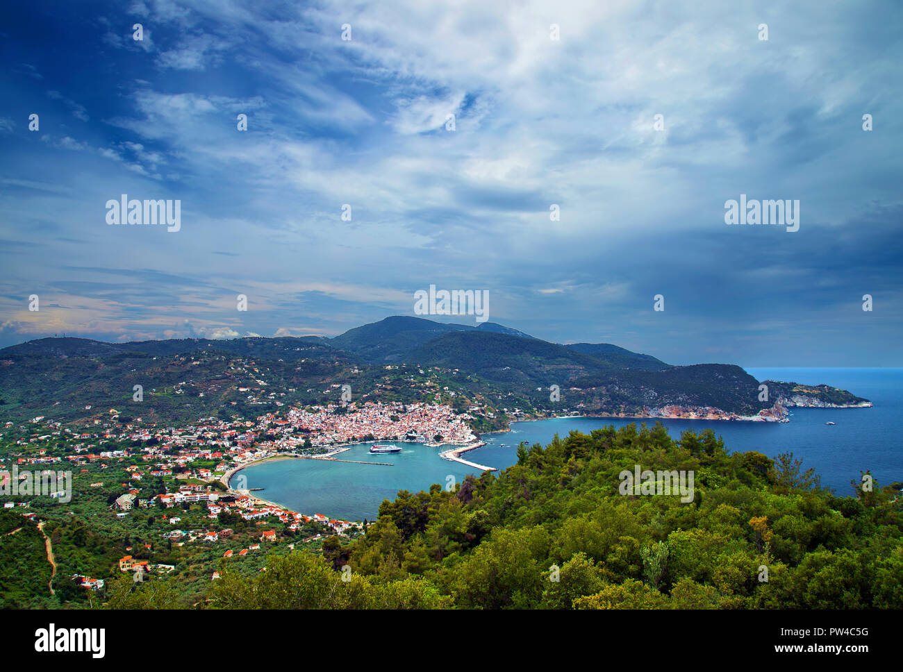 Città di Skopelos, Skopelos island, Sporadi settentrionali, Magnessia, Tessaglia, Grecia. Foto Stock