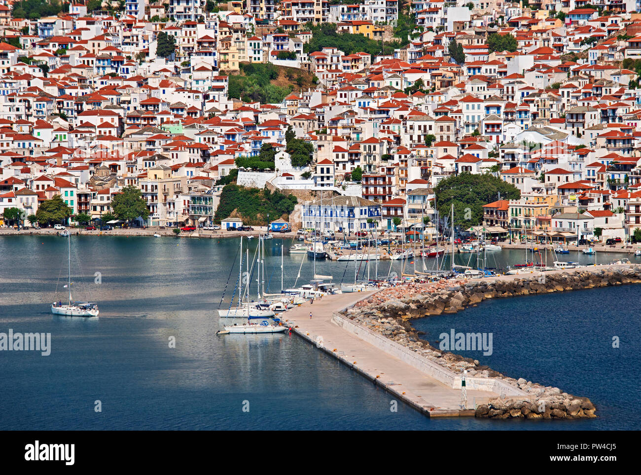 Città di Skopelos, Skopelos island, Sporadi settentrionali, Magnessia, Tessaglia, Grecia. Foto Stock