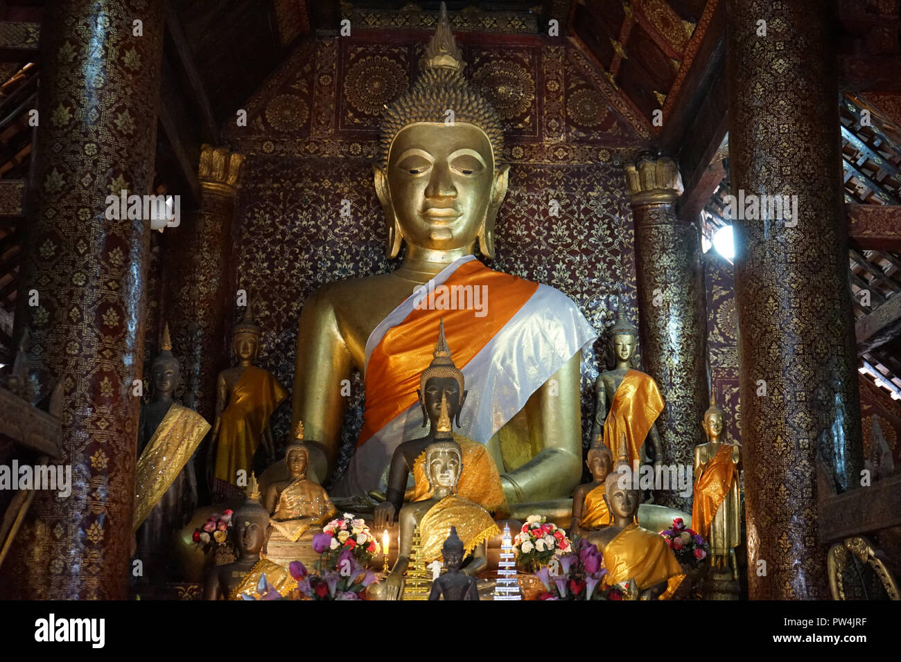 Sitzende Buddha-Figur, sim, Iva Xienthong, Luang Prabang, Laos, Asien Foto Stock