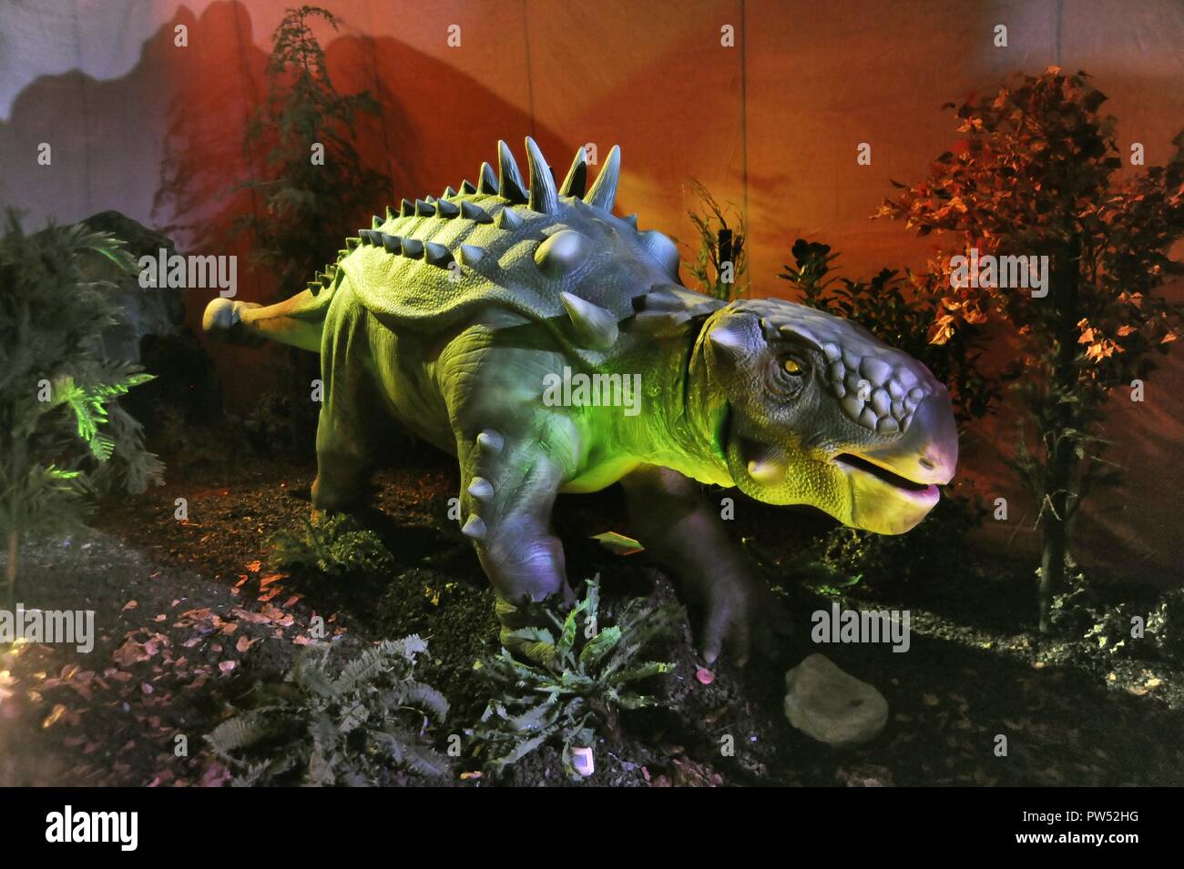 Milano (Italia), l'esposizione di animali preistorici riprodotti a grandezza piena; Euoplocephalus (Euoplocephalus tutus) Foto Stock