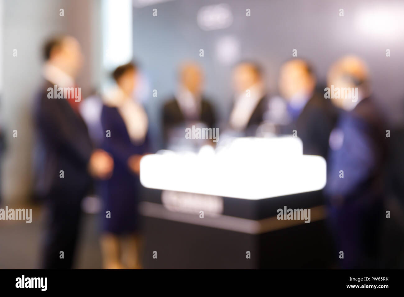 Abstract blur persone in conferenza stampa o eventi aziendali seminario di esposizioni di Partito di riunione Foto Stock