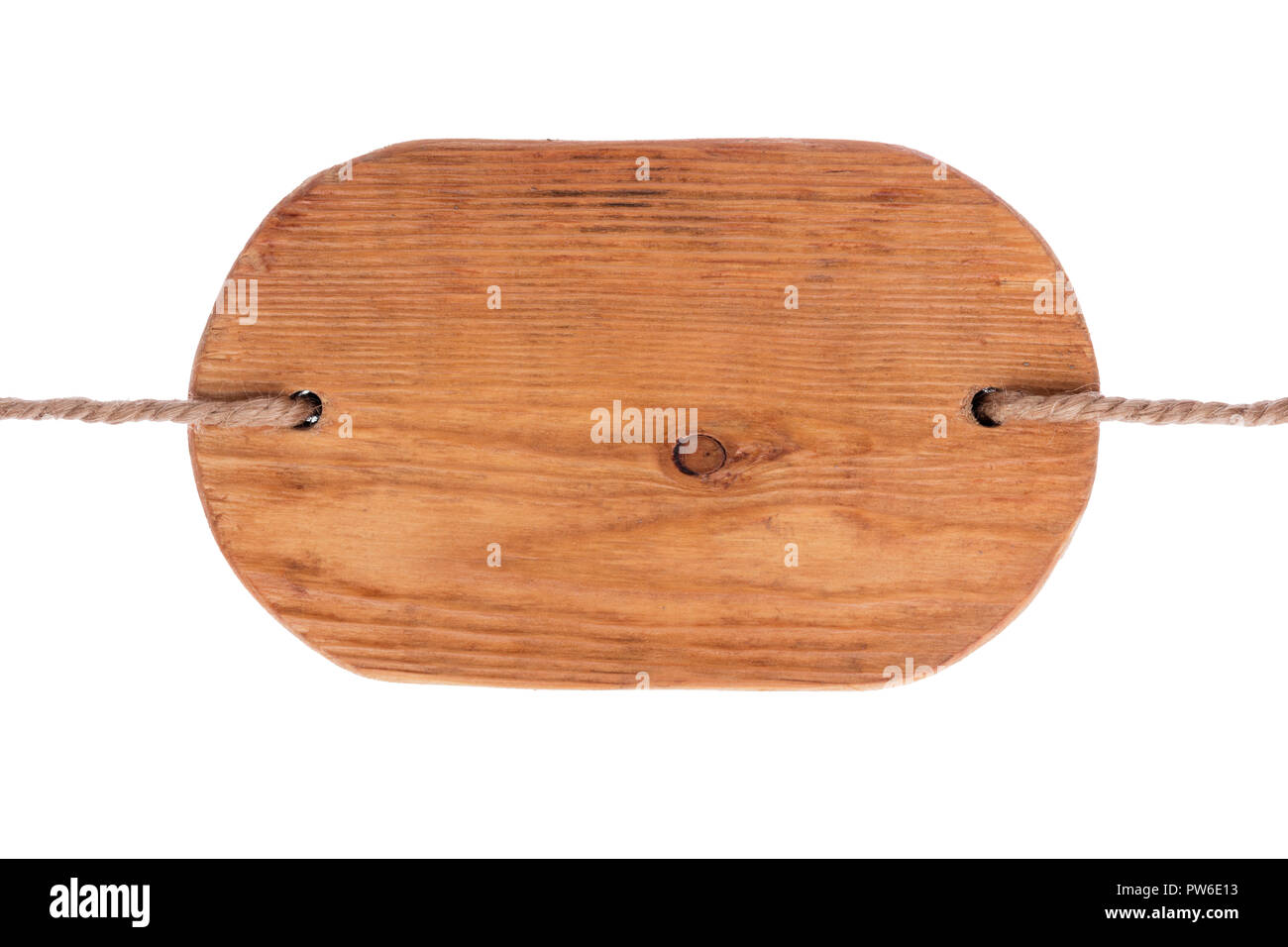 Classico segno ovale, puntatore fatta di lavagna, isolati su sfondo bianco. Appeso a due funi Foto Stock