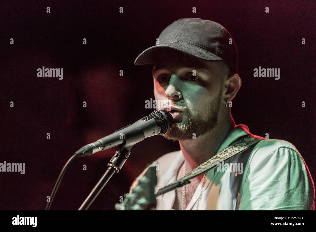 Tom Grennan in corrispondenza di un inizio di piccolo concerto di natale Bedford 2016 Foto Stock