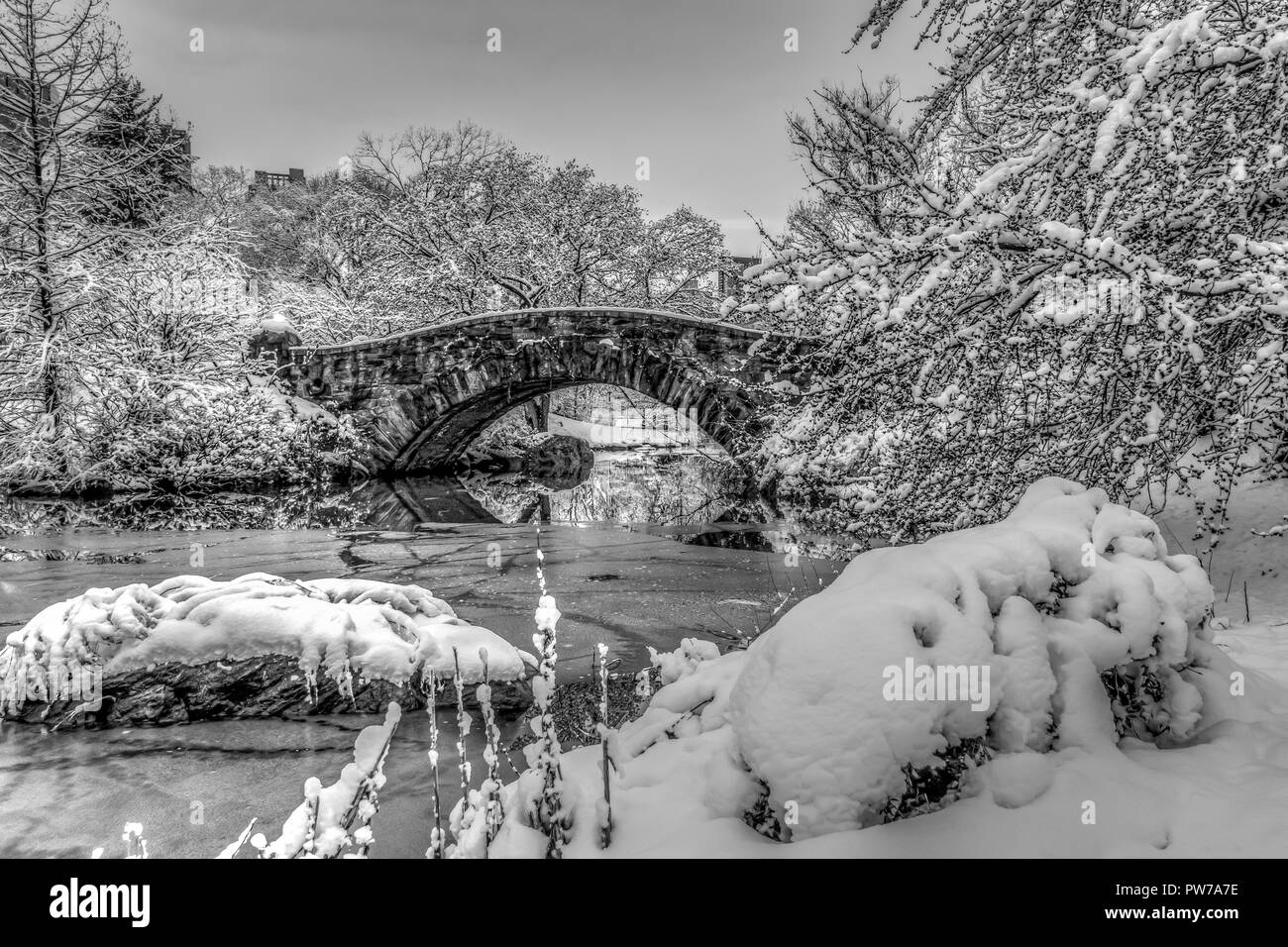 Gapstow Bridge è una delle icone del Central Park di Manhattan a New York City Foto Stock