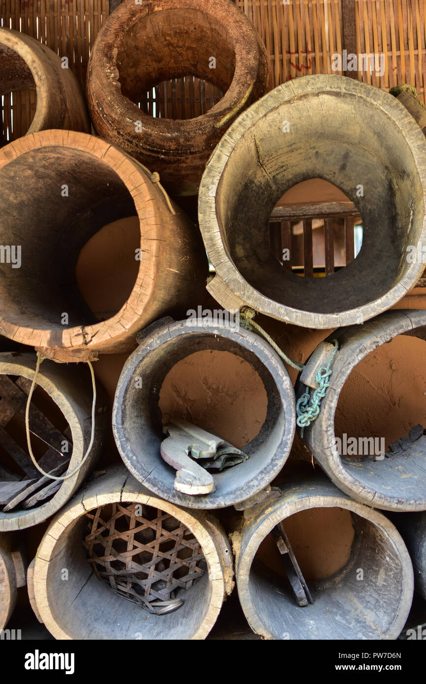 Tubi di legno a Chiangmai, Thailandia Foto Stock