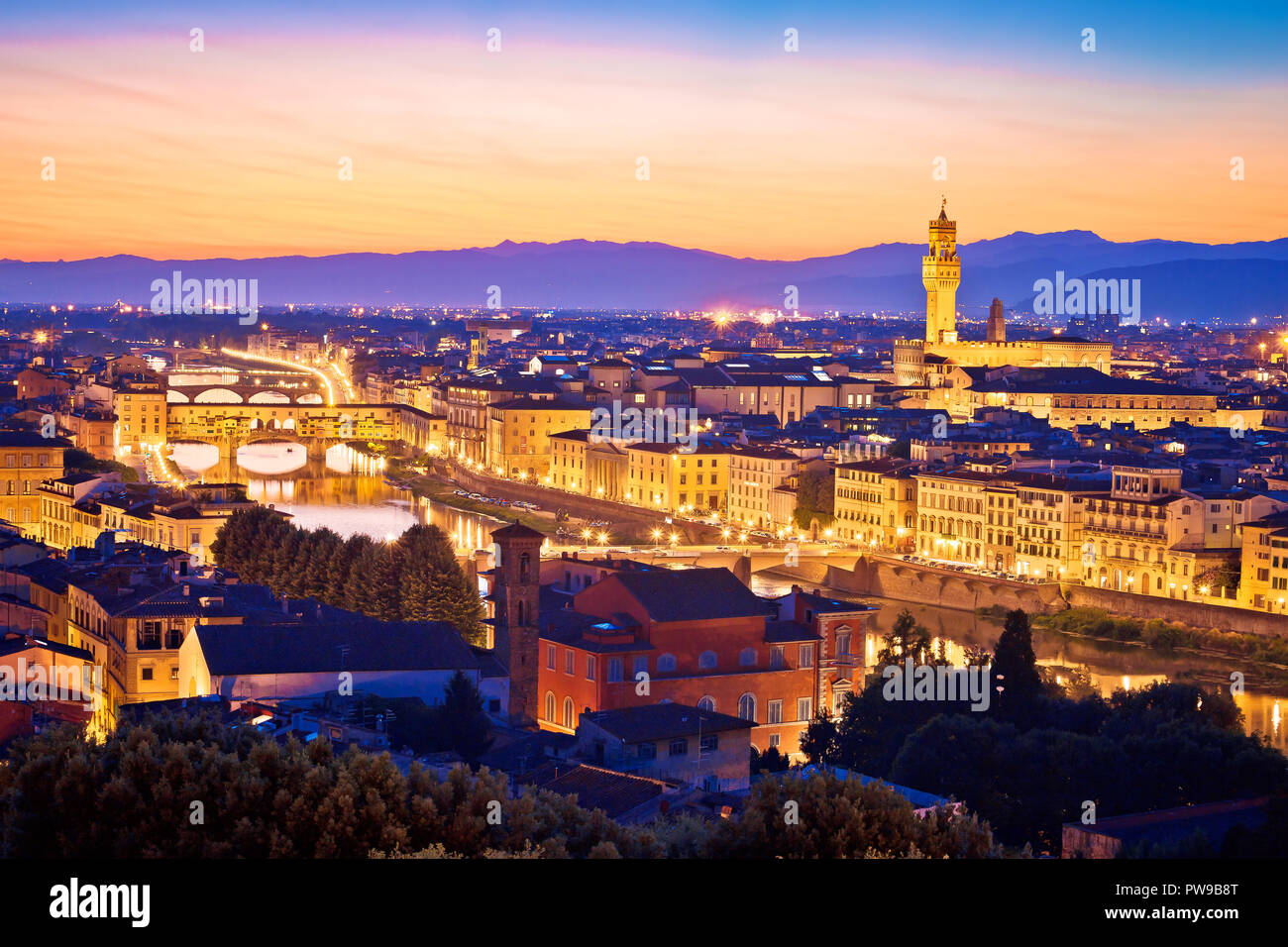Paesaggio urbano di Firenze e i punti di interesse panoramico vista serale, Regione Toscana Italia Foto Stock