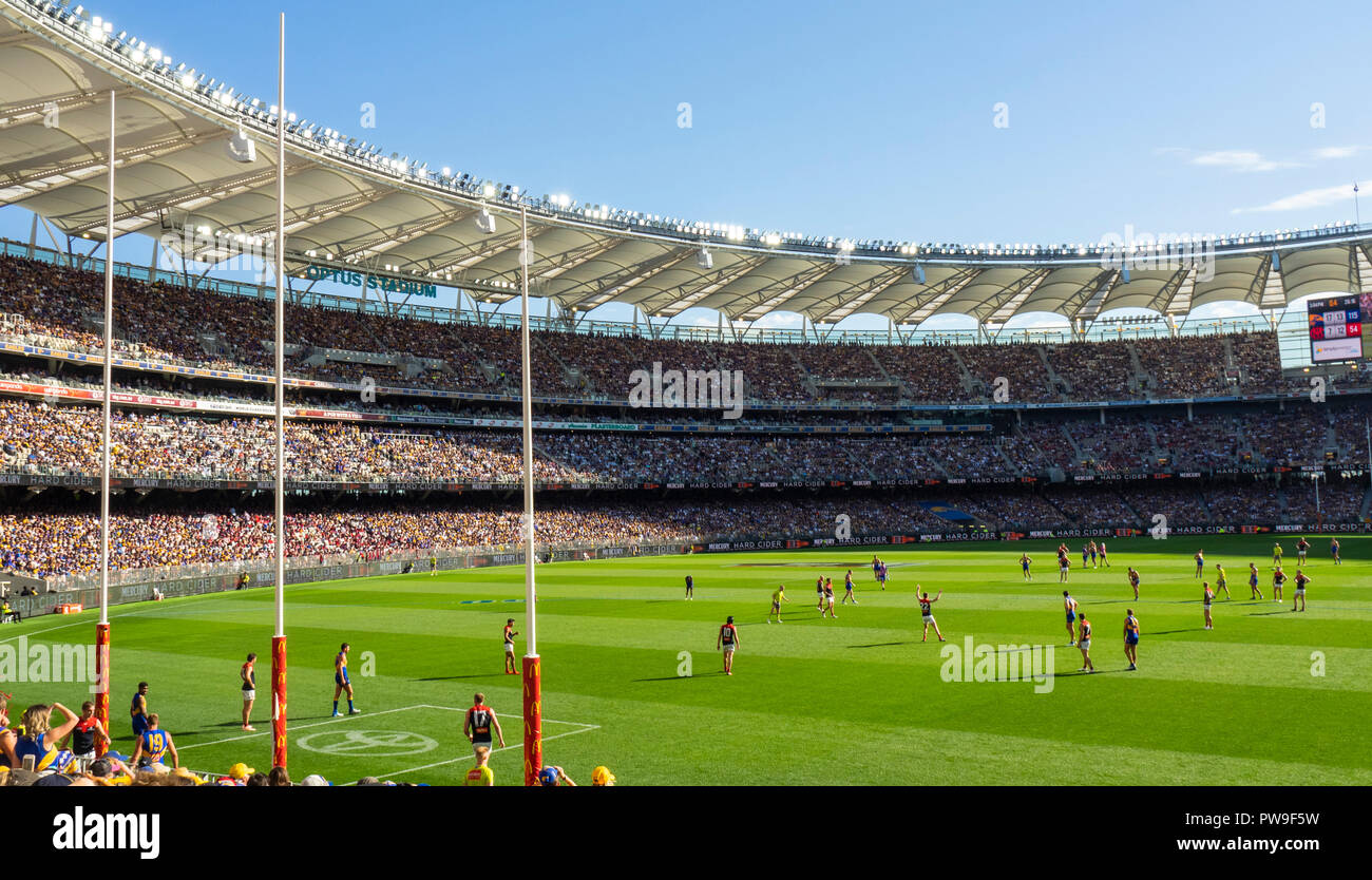 Demoni di Melbourne e il West Coast Eagles Football Club a Optus Stadium 2018 AFL finale preliminare Perth Western Australia. Foto Stock
