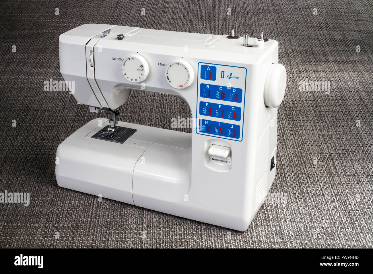 Elettrico macchina da cucire Foto Stock