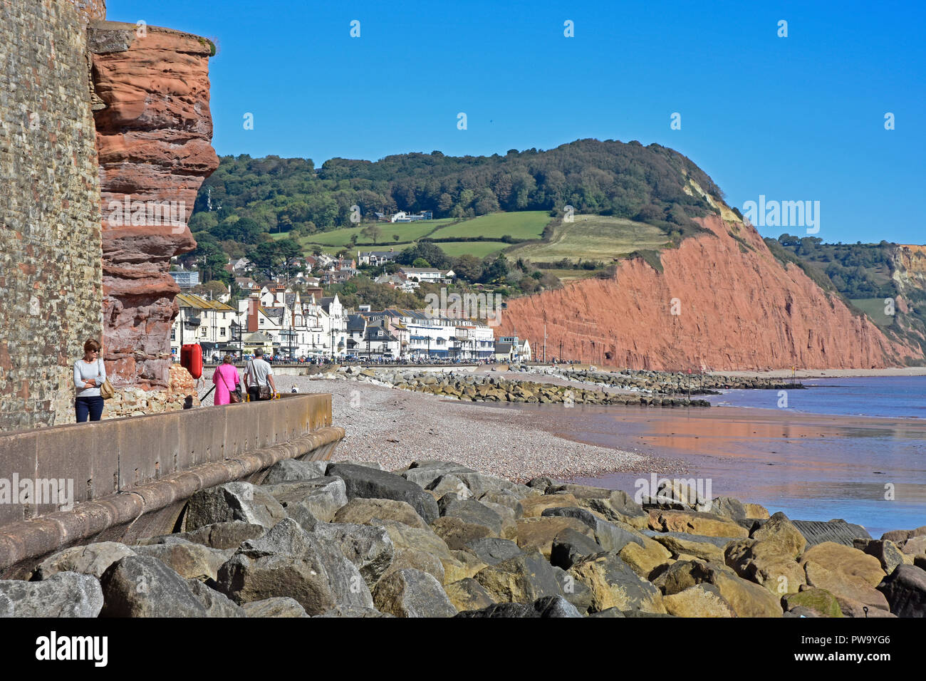 Devon - Sidmouth - undercliff a piedi - la città e la spiaggia Foto Stock