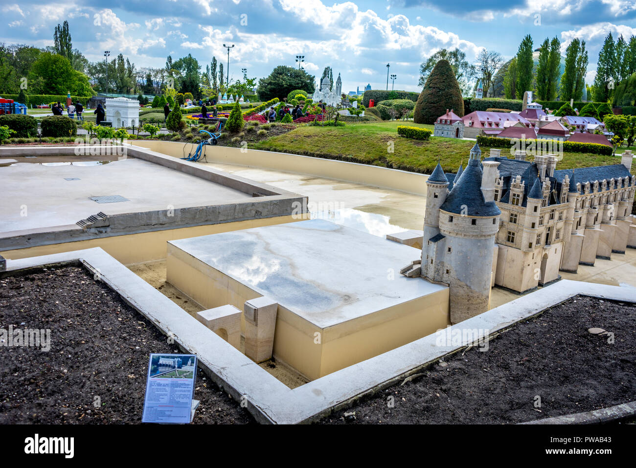 Bruxelles, Belgio - 17 Aprile 2017: miniature presso il parco Mini-Europe - Riproduzione del castello di Chenonceaux, Francia, Europa Foto Stock