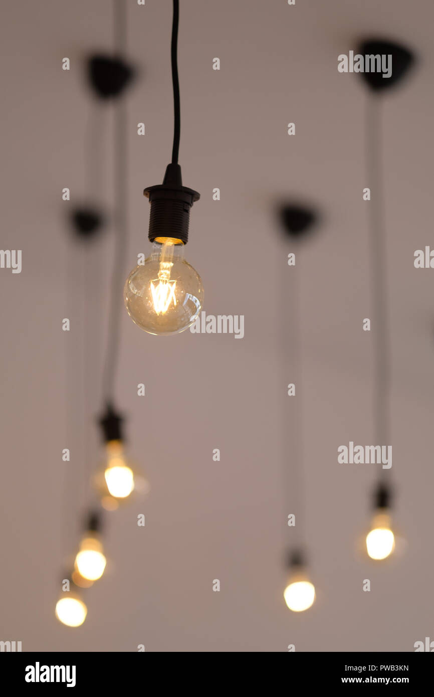 Vintage cercando retrò luce LED lampadine Foto Stock