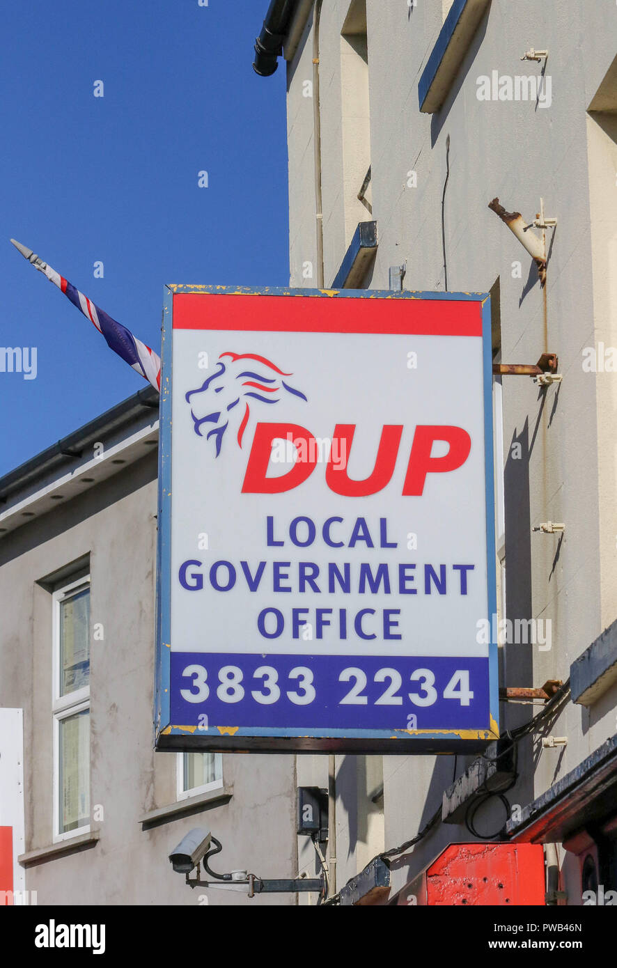 DUP Irlanda del Nord - un segno al di fuori del democratico partito unionista ufficio a Portadown, nella contea di Armagh nell'Irlanda del Nord. Foto Stock