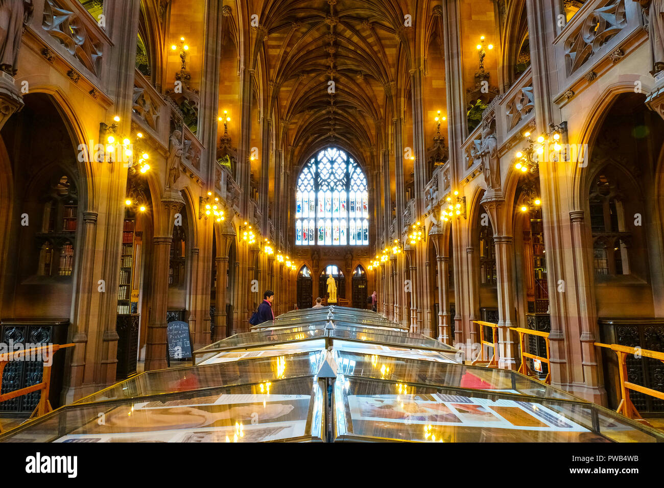 Manchester, Regno Unito - 18 Maggio 2018: John Rylands Library costruito nel 1988 da Enriqueta Rylands, sua moglie dopo Giovanni della morte, è aperto al pubblico nel 1900. Il Foto Stock