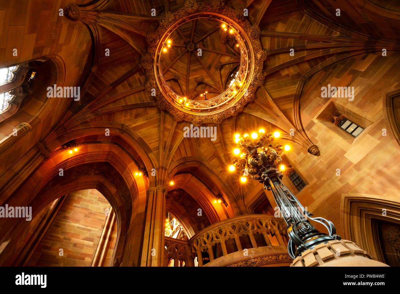 Manchester, Regno Unito - 18 Maggio 2018: John Rylands Library costruito nel 1988 da Enriqueta Rylands, sua moglie dopo Giovanni della morte, è aperto al pubblico nel 1900. Il Foto Stock