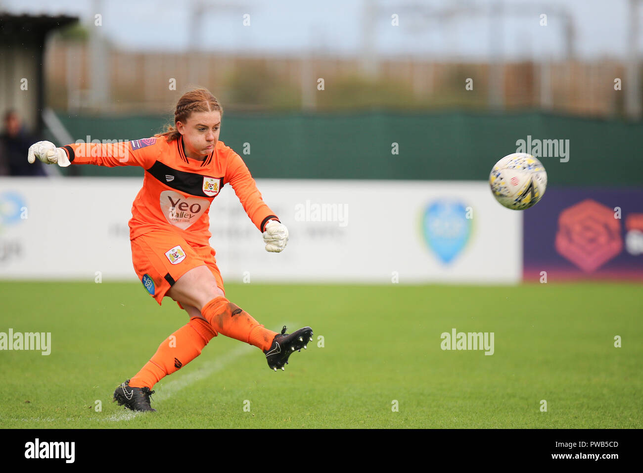 Bristol, Regno Unito. 14 ottobre, 2018. La città di Bristol portiere. La città di Bristol 0 Birmingham City donne 1. Peter Lopeman/Alamy Live News Foto Stock
