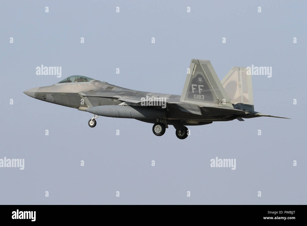 1° Fighter Wing F Raptor arrivando a RAF Lakenheath nel Suffolk per un esercizio con la 48th FW. Foto Stock