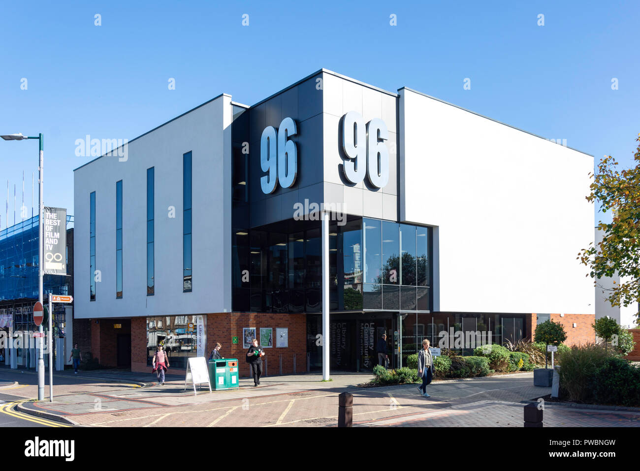 Borehamwood biblioteca, Shenley Road, Borehamwood Hertfordshire, England, Regno Unito Foto Stock