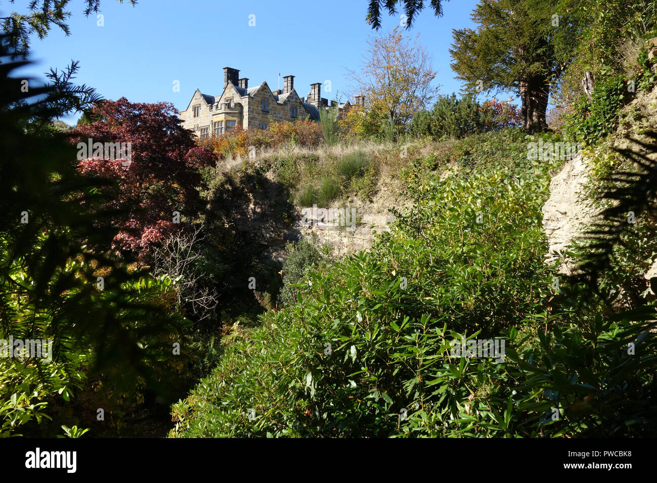 La nuova casa visto dalla cava a Scotney Castle, vicino a Lamberhurst, Kent, Regno Unito Foto Stock