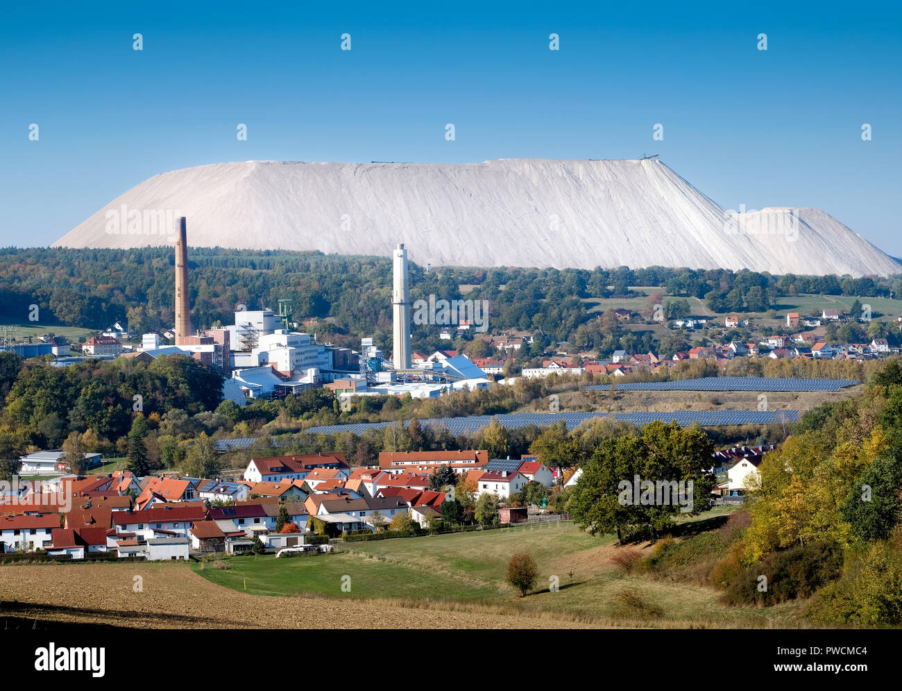 Impianto di cloruro di potassio e di discarica di rifiuti della società K + S Kali GmbH, Werra impianto, ubicazione Unterbreizbach, Turingia, Germania, 14.10.2018 Foto Stock