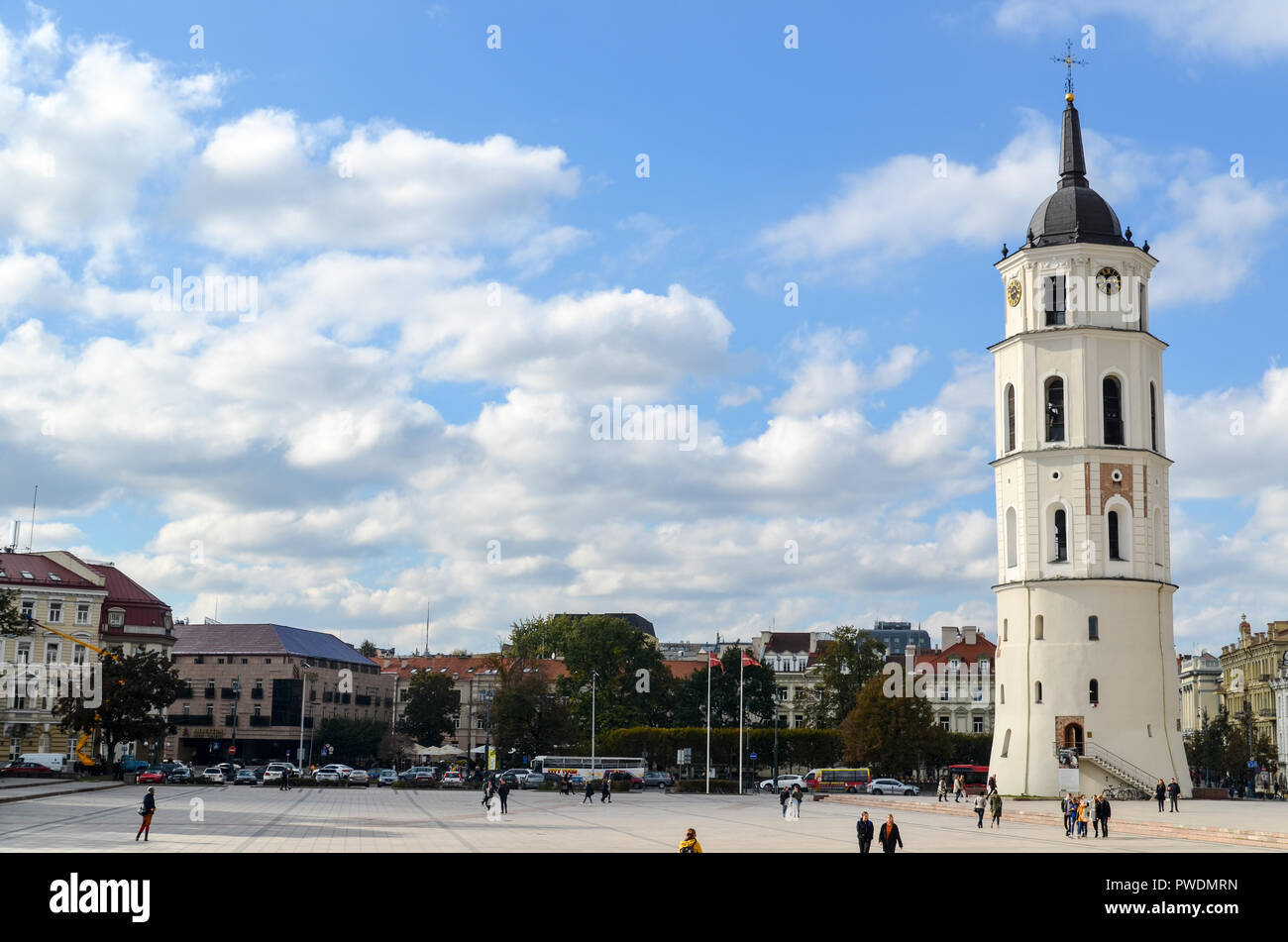 Cattedrale di Vilnius e la torre campanaria, Vilnius, Lituania Foto Stock