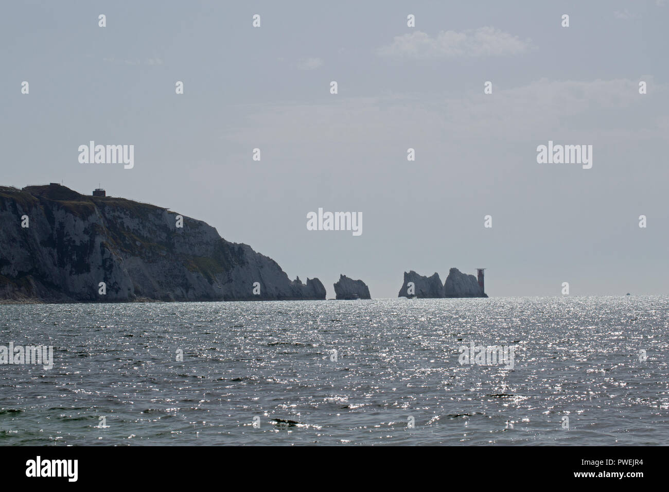 Scogliere di gesso isola punto di riferimento di wight immagini e  fotografie stock ad alta risoluzione - Alamy