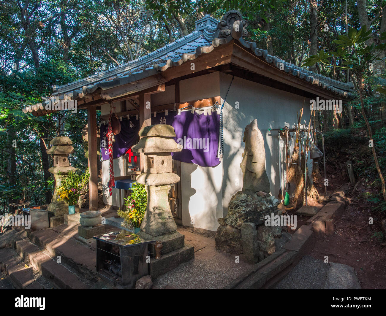 Fudo-do okunonin santuario interiore, tempio Shoryuji 36, Shikoku 88 tempio pellegrinaggio, Kochi, Giappone Foto Stock