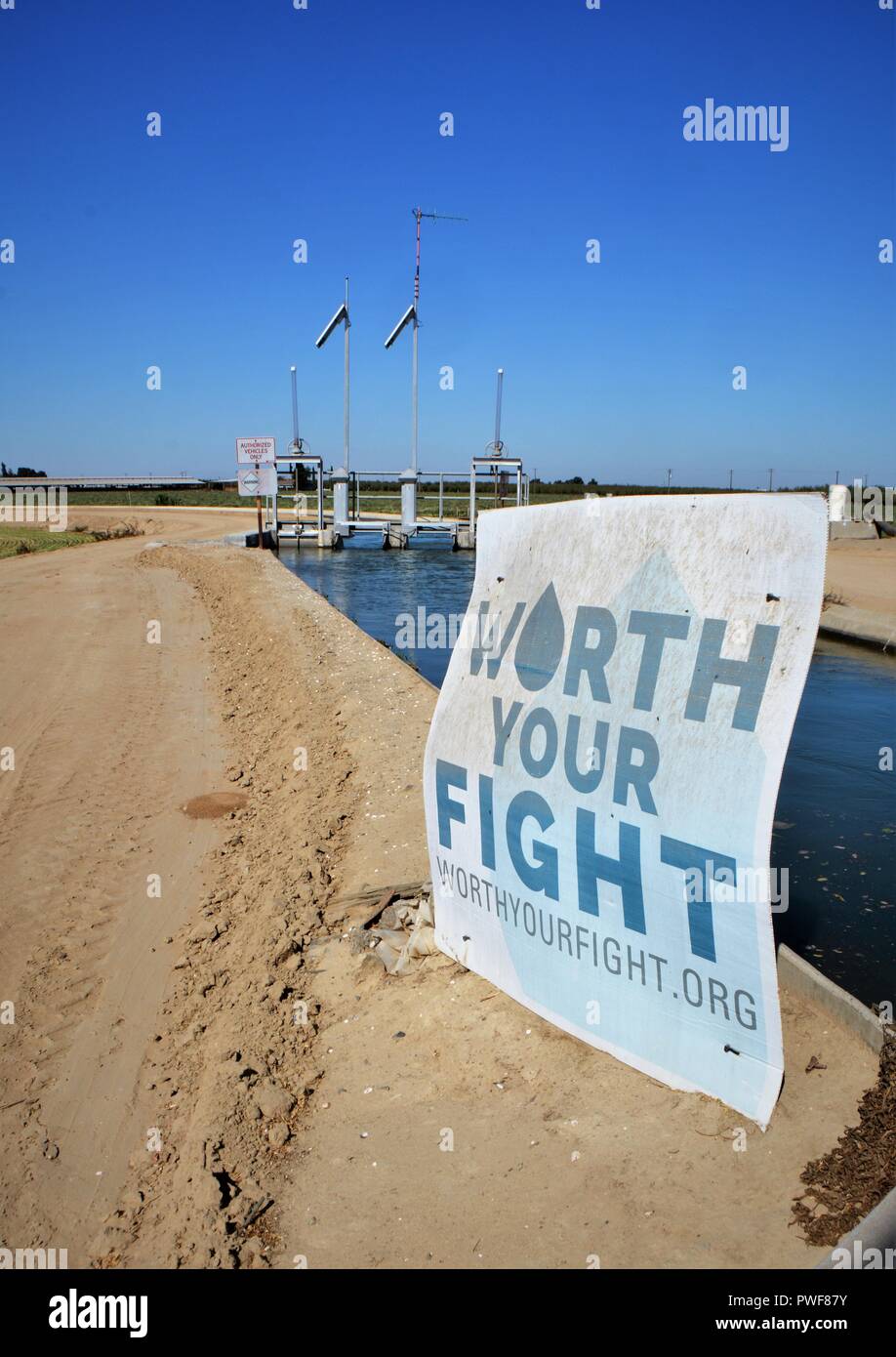 California acqua essendo spostata in aree di siccità a causa del riscaldamento globale Foto Stock
