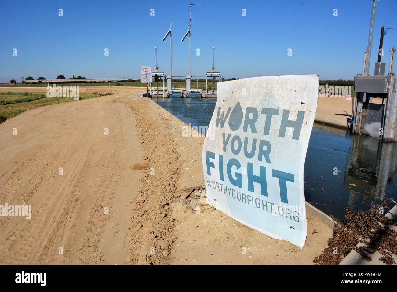 California acqua essendo spostata in aree di siccità a causa del riscaldamento globale Foto Stock