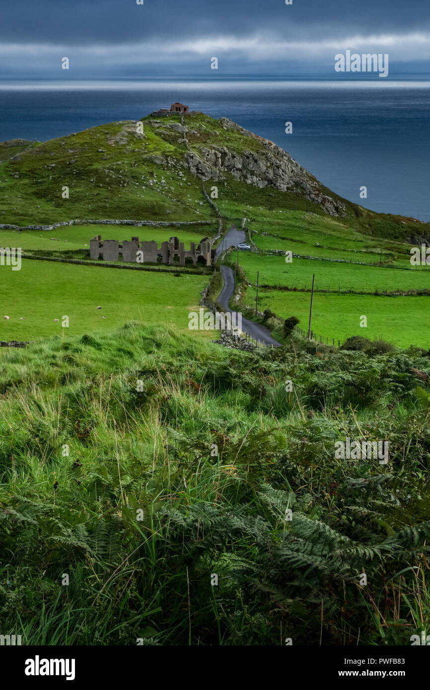 Il paesaggio intorno a Torr head, una in Irlanda del Nord la attrazioni situate sul paese di antrim vicino a Ballycastle. Foto Stock