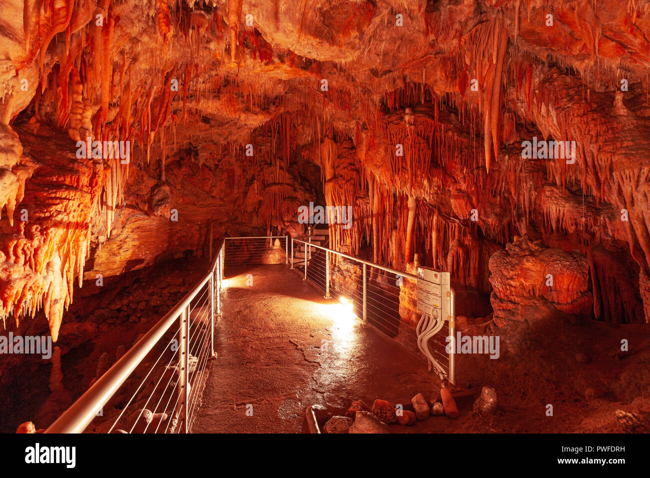 Jillabenan grotta nel Kosciuszko National Park, NSW, Australia Foto Stock