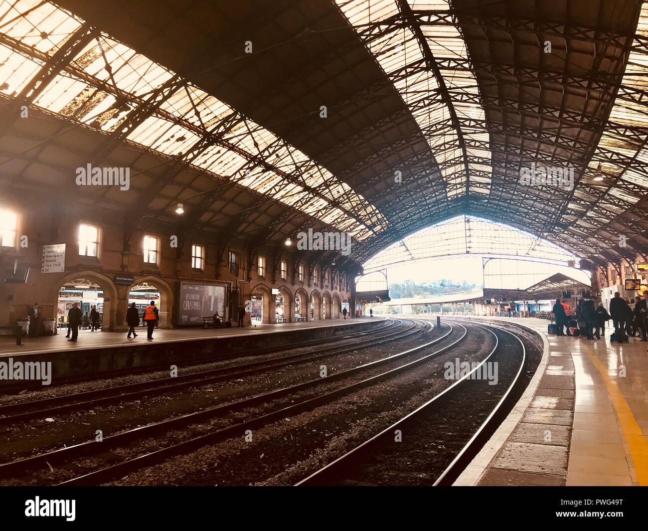 London, Paddington, UK, luglio 2018. Stazione ferroviaria, no treni, con ferro structuers. Foto Stock
