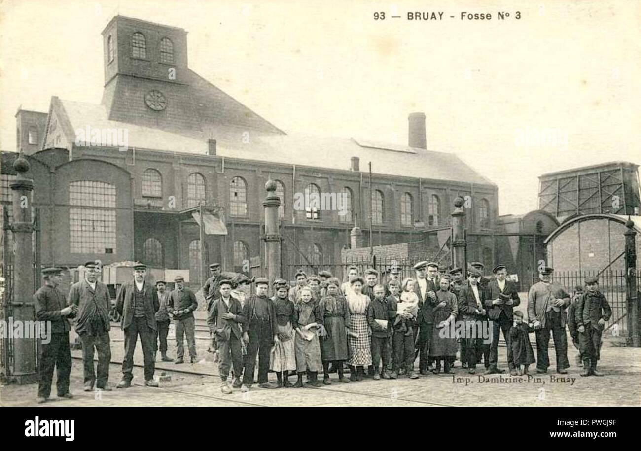 Bruay-la-Buissière - Fossato n° 3 - 3 bis - 3 ter des Mines de Bruay (B). Foto Stock