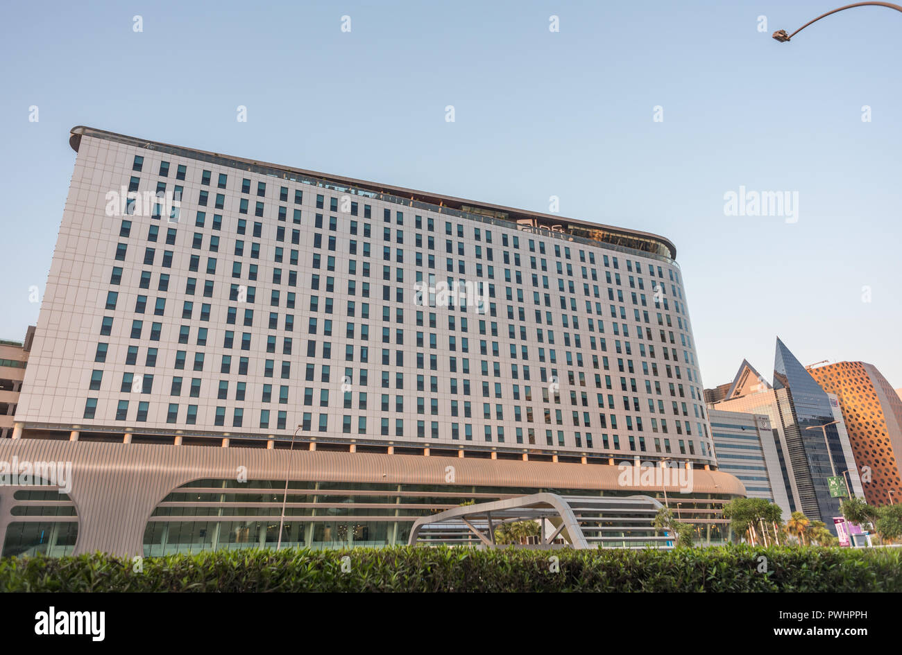 Sep 26, 2018: facciata di 4 star hotel Aloft Abu Dhabi, Emirati arabi uniti Foto Stock
