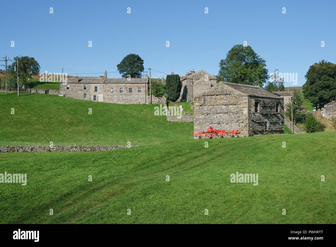 Costruzioni di Pietra nella campagna inglese a Keld in Swaledale nel Yorkshire Dales, North Yorkshire Inghilterra Foto Stock