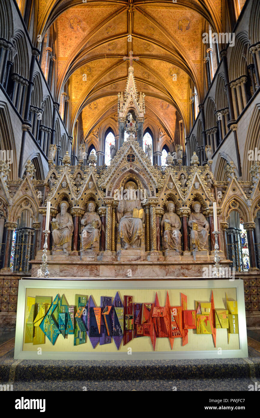 L'altare della cattedrale di Worcester, Worcestershire, England, Regno Unito Foto Stock