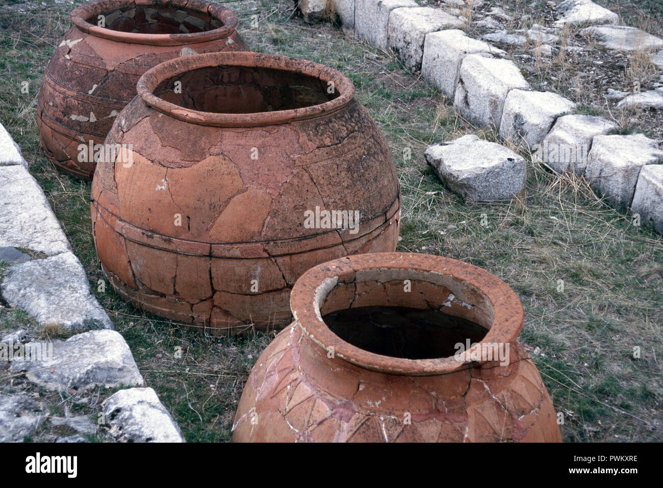 Grandi vasi di argilla,Hattusa,Turchia Foto Stock