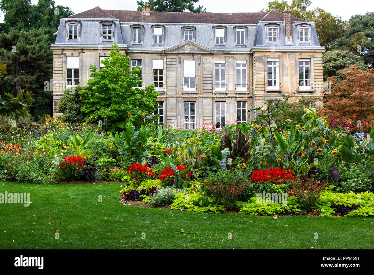 Il Jardin des Plantes è uno dei sette dipartimenti del Museo Nazionale d'Histoire Naturelle. Tre sono gli ettari di horticultural visualizza Foto Stock