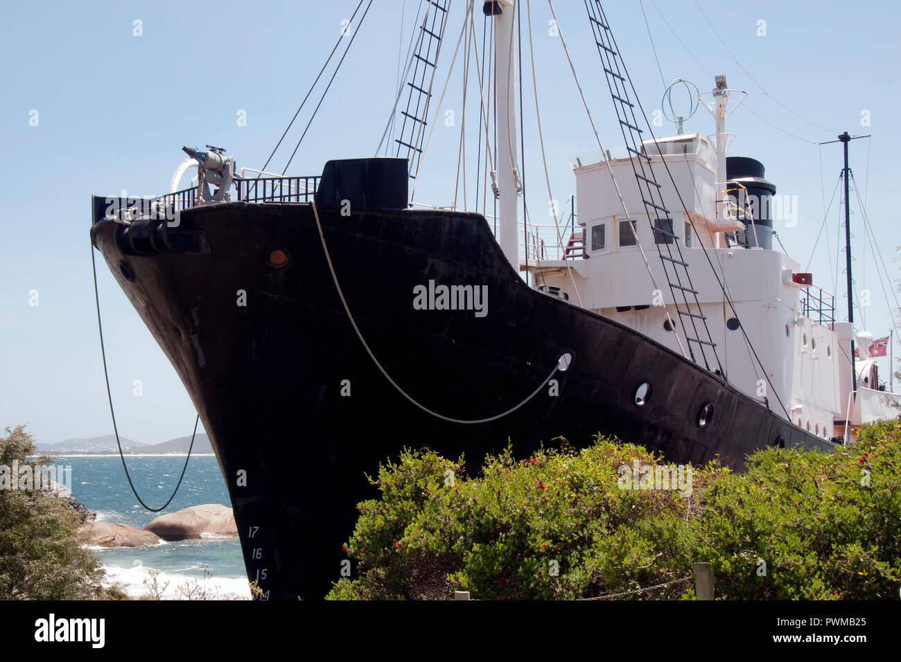 Albany Australia, storico della caccia alla balena barca ormeggiata in banchina in legno Foto Stock