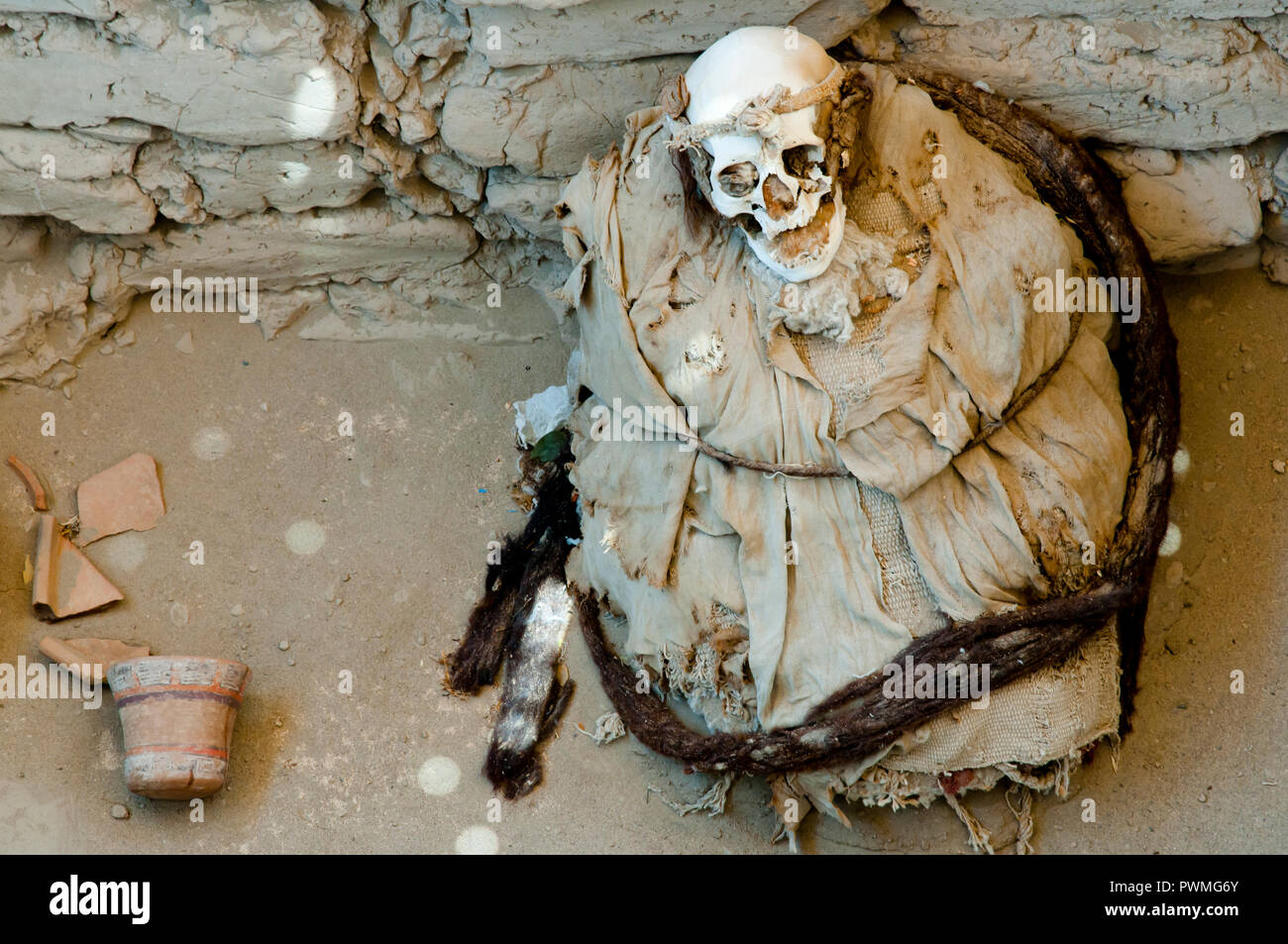 Mummia - Cimitero di Chauchilla - Perù Foto Stock