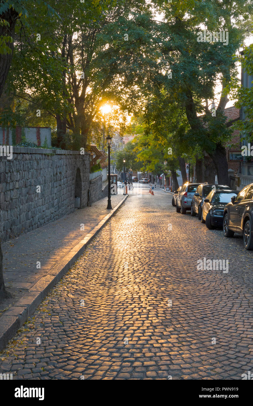 Autunno street a Plovdiv, Bulgaria Foto Stock