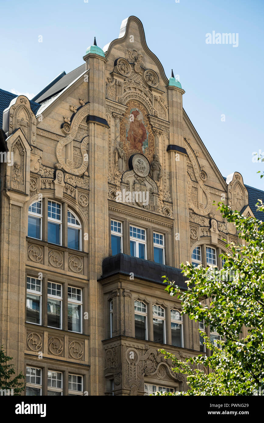 Berlino. Germania. Michaelsen Palais, aka Hotel Roter Adler sulla Schützenstraße 6, Jugendstil / edificio Art Nouveau da Otto Michaelsen, costruito 1903-1904. Foto Stock