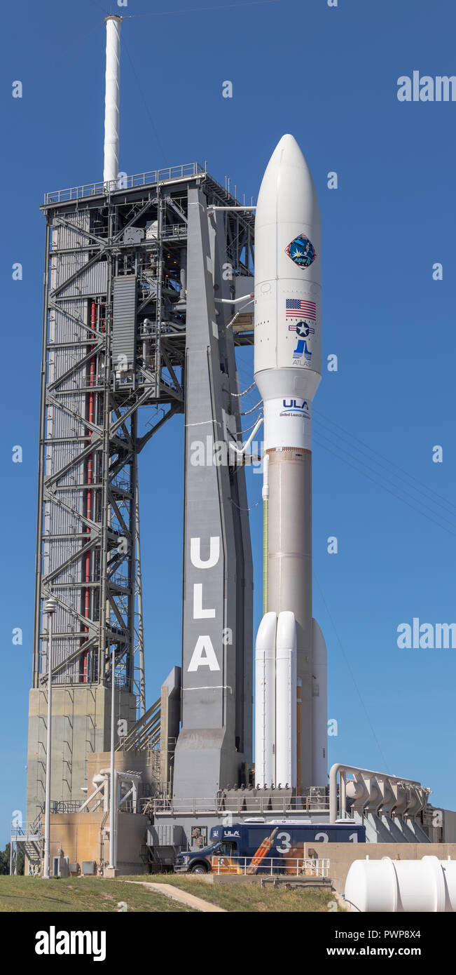 Cape Canaveral, STATI UNITI D'AMERICA. 16 ott 2018. Il Regno lancio Alleanza Atlas V a razzo con la AEHF4 satellite in cima. Foto scattata Octover 16, 2018 durante la telecamera remota setup, circa 8 ore prima del lancio di successo a 12:15am (ET) Mercoledì, Ottobre 17, 2018. Credito: Michael Seeley/Alamy Live News Foto Stock