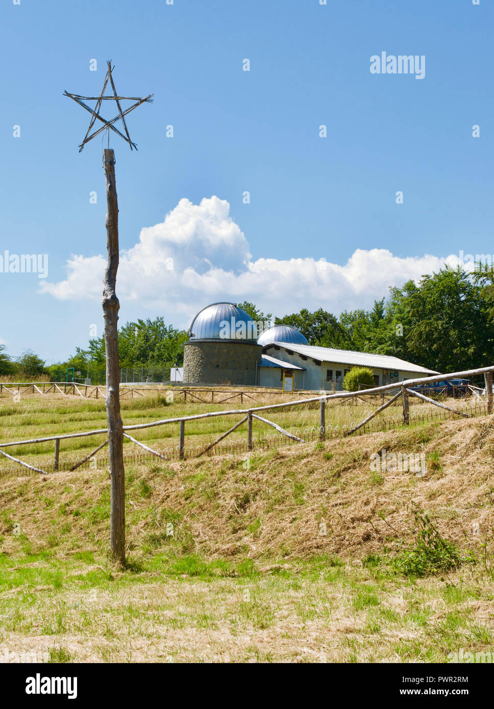 Ampia Vista Di San Marcello Pistoiese Osservatorio Astronomico Di Pian De Termini Pistoia Toscana Italia Foto Stock Alamy