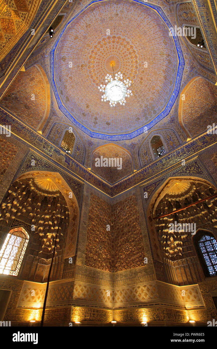 Uzbekistan, Samarcanda, Gur-e-Amir, Guri Amir, Mausoleo di, Tamerlane, Timur, interno, un punto di riferimento storico, monumento, Asia; nessuno, verticale Foto Stock