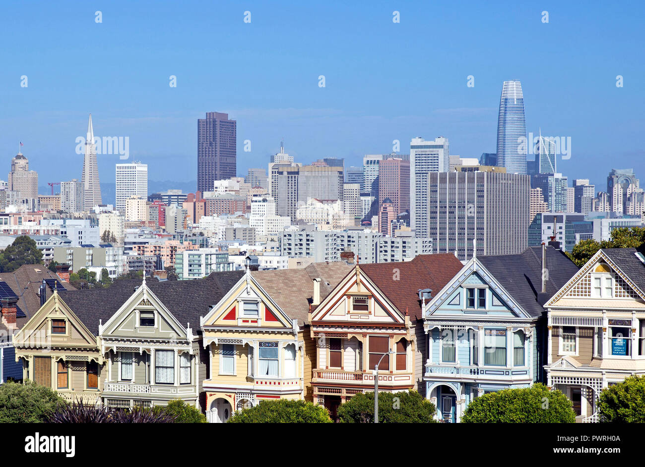 Famoso dipinto di Sorelle case a Alamo Square, San Francisco Foto Stock